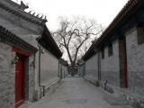 [Cliquez pour agrandir : 90 Kio] Pékin - Le palais du prince Gong : bâtiments en pierre.