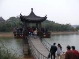 [Cliquez pour agrandir : 82 Kio] Liyang - Pont dans les environs du lac Tianmu.