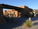 [Cliquez pour agrandir : 86 Kio] White Sands - The visitor's center.