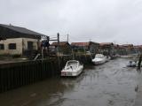 [Cliquez pour agrandir : 67 Kio] Gujan-Mestras - Canal vers le bassin d'Arcachon.