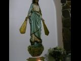 [Cliquez pour agrandir : 61 Kio] San Francisco - Saint Charles-Borromee's church: statue of Virgin Mary.