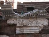 [Cliquez pour agrandir : 109 Kio] Rome - Le Panthéon : détail d'une frise.