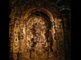 [Cliquez pour agrandir : 110 Kio] Rio de Janeiro - L'abbaye Saint-Benoît : la nef : autel latéral.